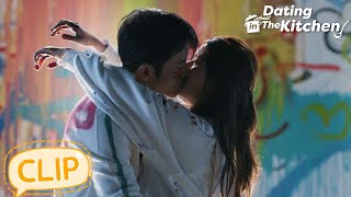 Sweet kiss ! He declared she is his fiancee ! | Dating in the Kitchen EP19 Clip