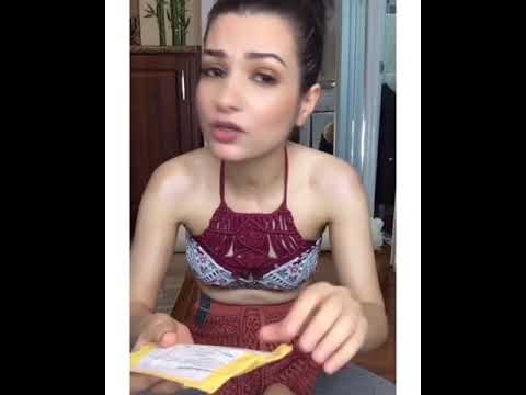 ندا یاسی هدیه گرفته 