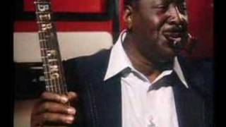 Albert King - "As The Years Go Passing By" Live Sweden 1980 chords