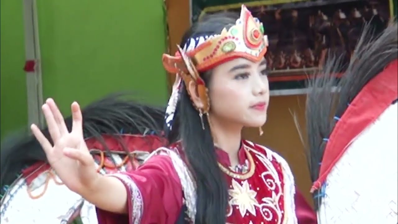 umbul umbul [boto rubuh] turonggo sekar kusumo  sumpiuh banjar panepen