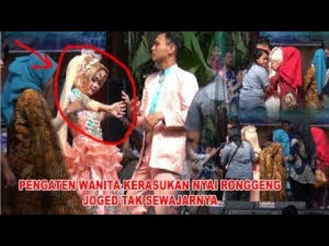 MERINDING!!!! PENGANTEN KERASUKAN NYAI RONGGENG SAAT JOGED DI PANGGUNG MERINDING!!!! PENGANTEN KERASUKAN NYAI RONGGENG SAAT JOGED DI PANGGUNG #1