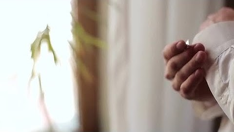 Wearing Cufflinks Stock Video