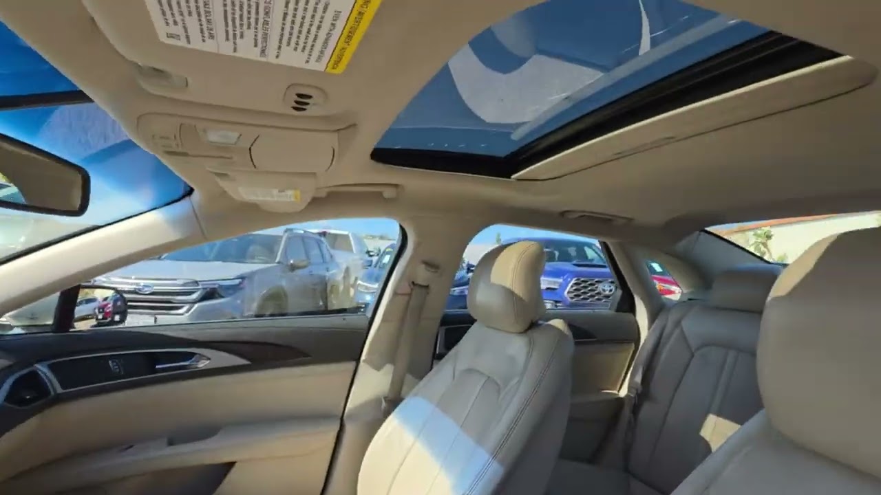 とも Pre-Owned 2017 Lincoln MKZ Reserve 4D Sedan in El Cajon #RI6313