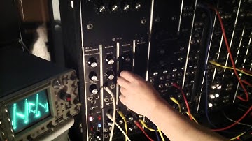 R.A.Moog 901 oscillator tuning demo