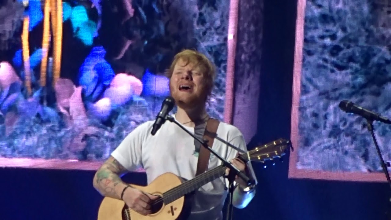Ed Sheeran - Divide Tour - Perfect - Vienna LIVE - YouTube