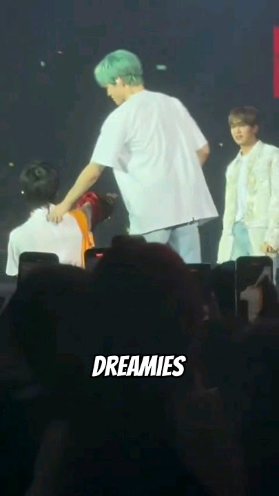 only chenle can unzip jisung 😂🤣#nctdream #chenji