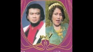 Rhoma Irama Dan Rita Sugiarto -  CUMA KAMU