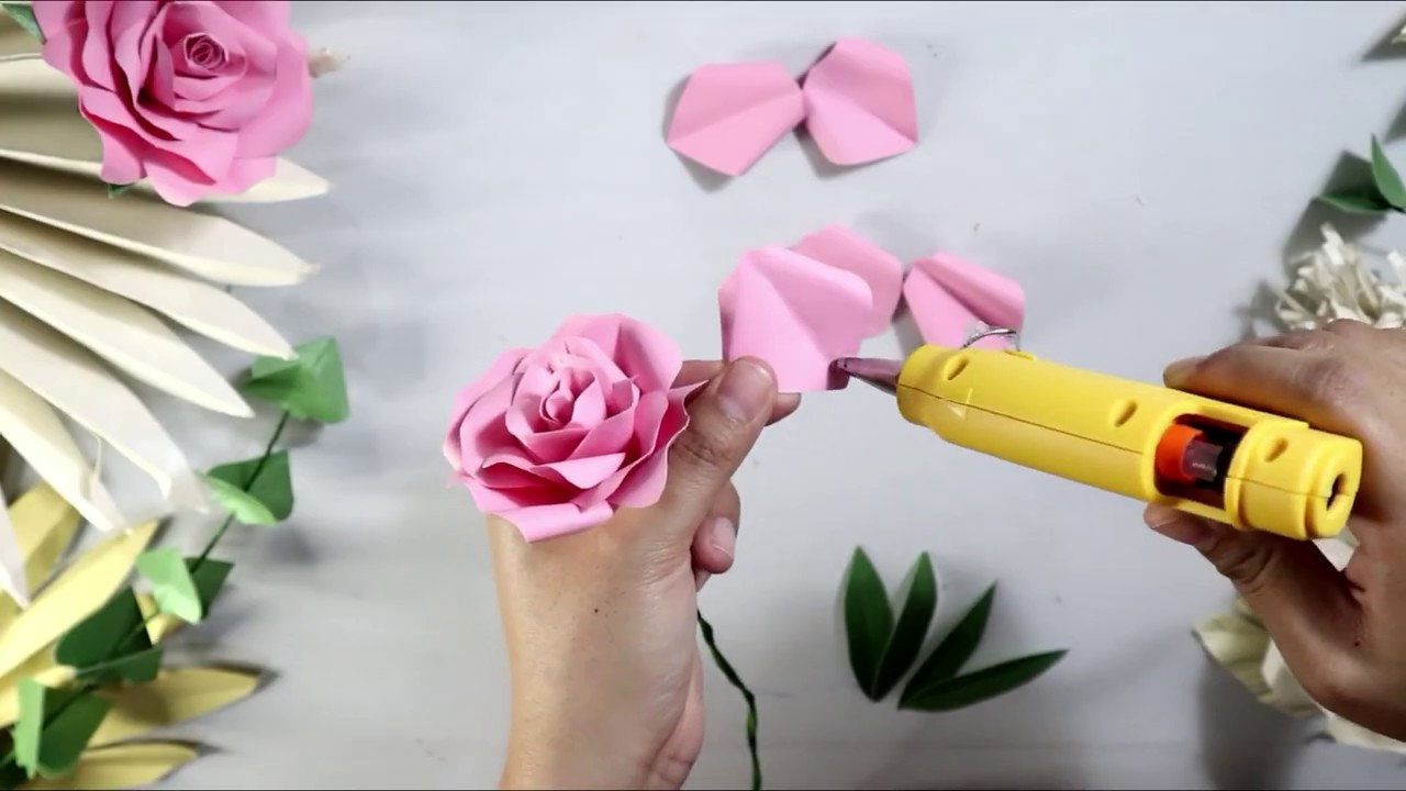 Rose Paper Flower Tutorial Easy Cara Mudah Membuat Bunga Mawar Dari Kertas Buket Bunga Kertas Youtube