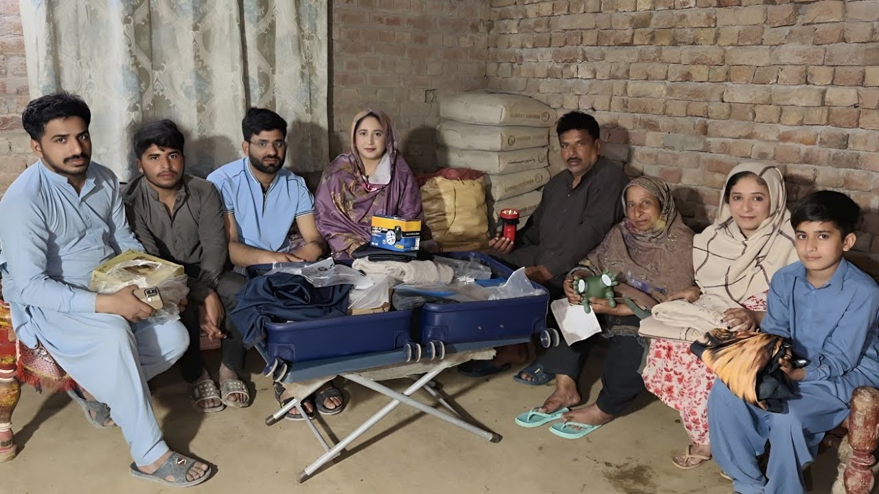 Husband ne Maika Family ko Gifts Diye || Kia kuch laker ay 😲
