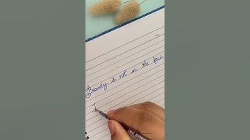 Easy Cursive writing 💥 | #calligraphyvideos #handwriting #cursivewriting #october