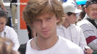 Andrey Rublev with fans @ Paris 24 may 2024 before Roland Garros French open - Tennis player / mai