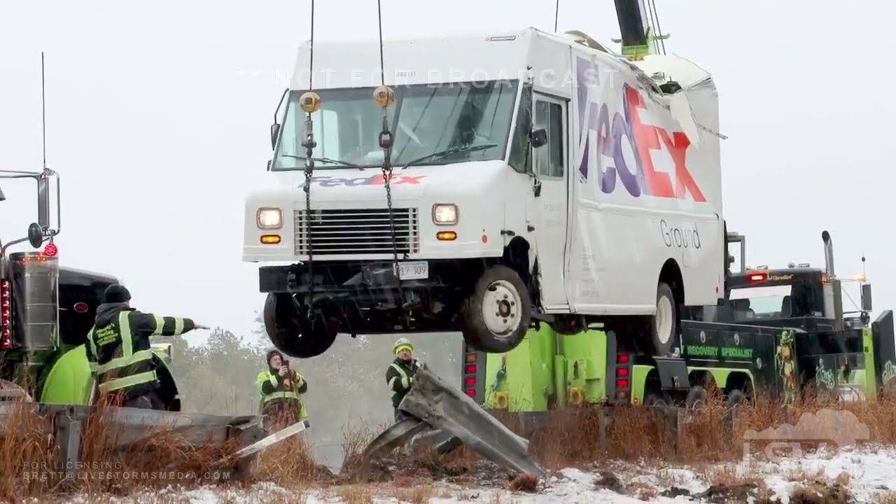 OutKick on X: What a week for looting. First, it was the FedEx truck in  Memphis. Now we have an organized hit on an Atlanta  delivery truck  where the driver just