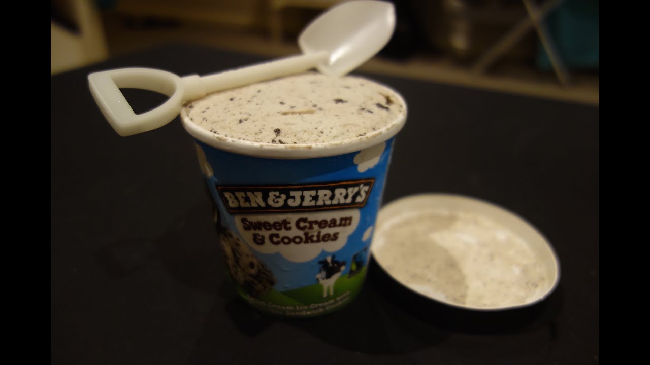 Ben & Jerry's Sweet Cream & Cookies Unboxing, Review, Hand On