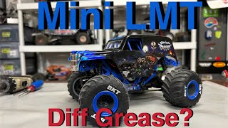 Losi Mini LMT - Greasing Diff and checking Shims