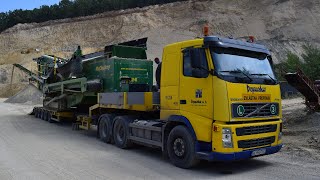 Loading McCloskey S190 screener to Goldhofer trailer with VOLVO FH12 in quarry