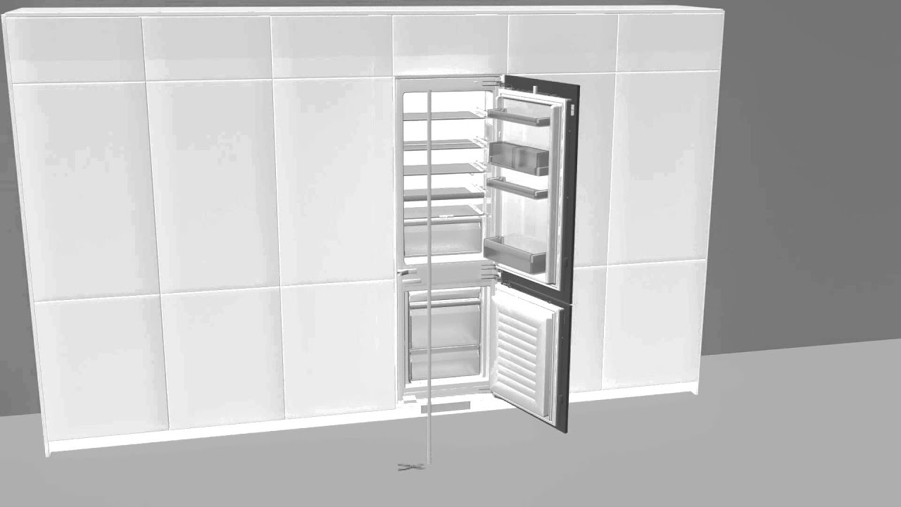 Colocación de Embellecedores de un Frigorífico Combinado Integrable