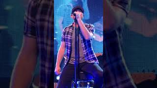 Cole Swindell performing "Middle Of A Memory" at Starland Ballroom. 10/07/17.