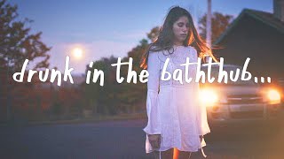 Jessie Murph - Drunk in the Bathtub (Lyrics) Resimi