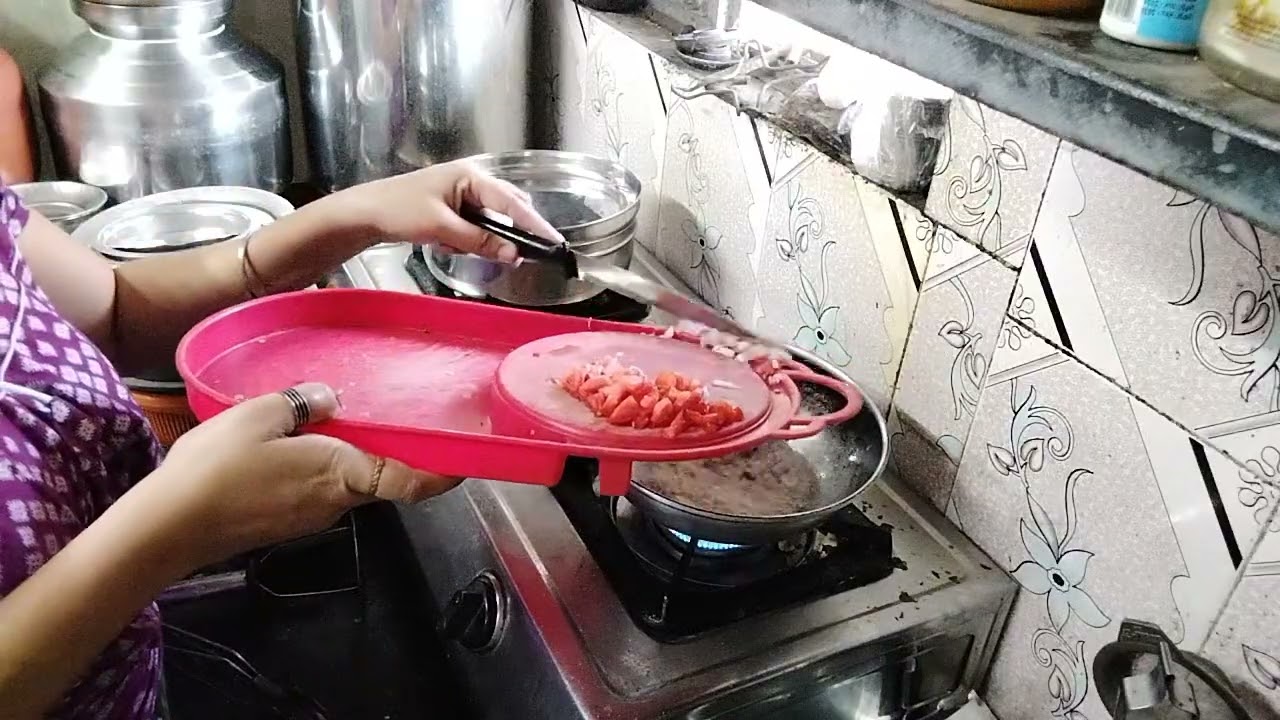 आजचा मेनू आहे चण्याचा साग, आवडल्यास कमेंट लाईक करा फॉलो करा