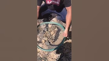 Sample Screening of Manganese Ore