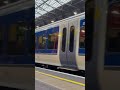 Double Class 165 arriving London Marleybone with 2 Tone horn