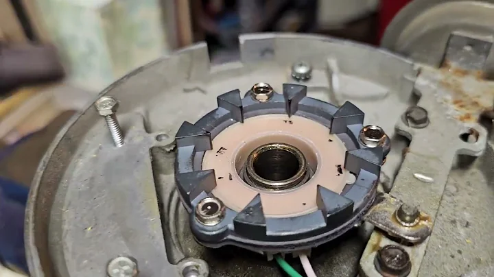 The easy way  to center the magnet and pickup coil in an HEI distributor.