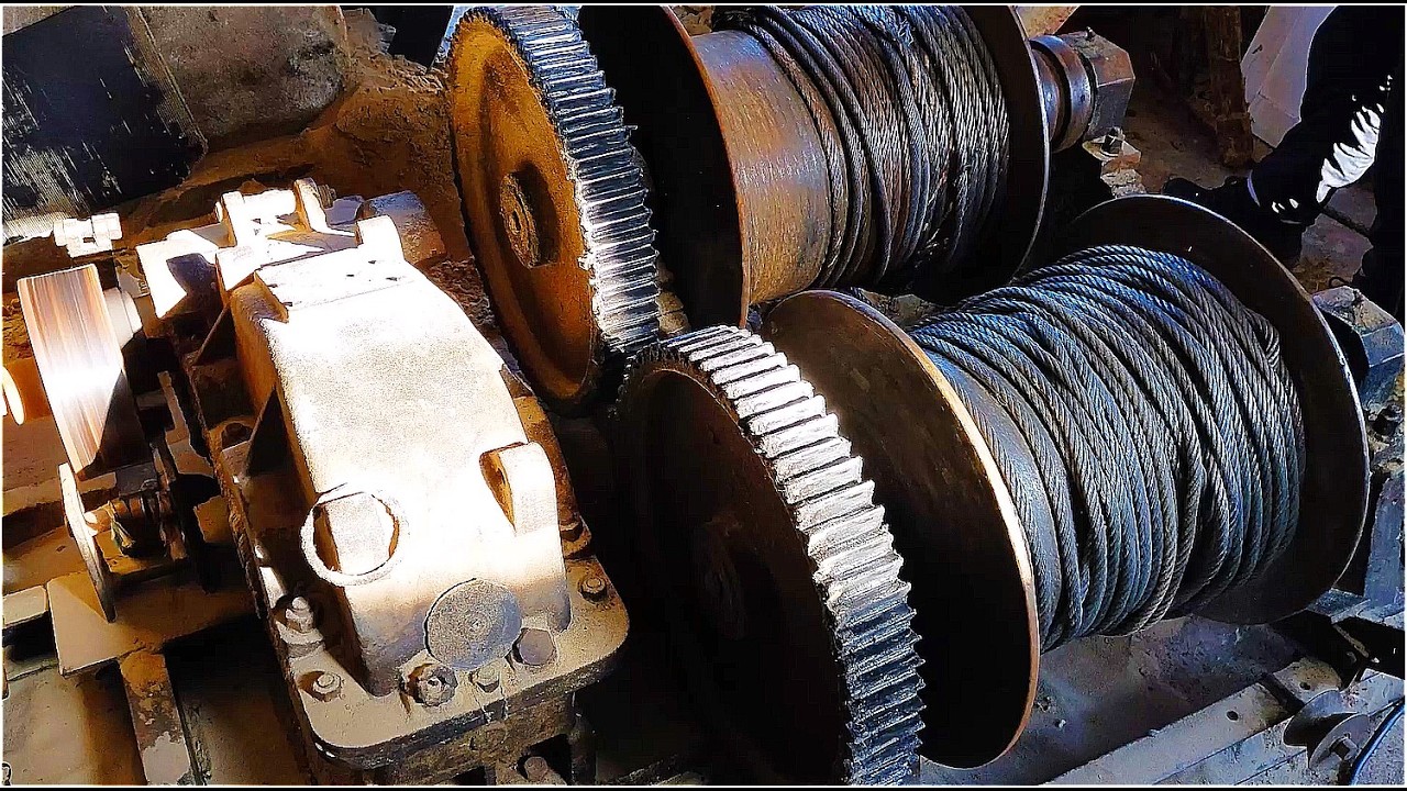 Wyciągarka linowa Rybacka w Jantarze podczas pracy 09 03 2026