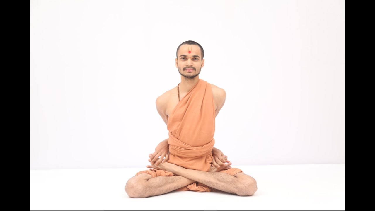 Baddh Padmasan/Bounded Lotus Pose/बद्ध पद्मासन /બદ્ધ પદ્માસન yoga para niños