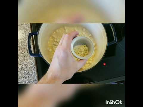 Video: Hoe Aardappelen Gestoofd Met Gerookte Borst Te Koken?