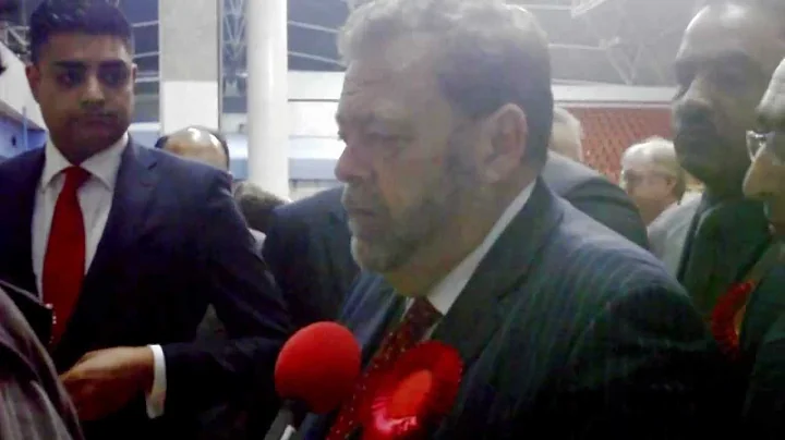 Alyas Karmani Beats Ian Greenwood