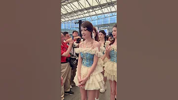 Beauties Ready To Go 2025ChinaJoy Is Really Summer 2025CJ Main Booth Good Figure And Temperament 