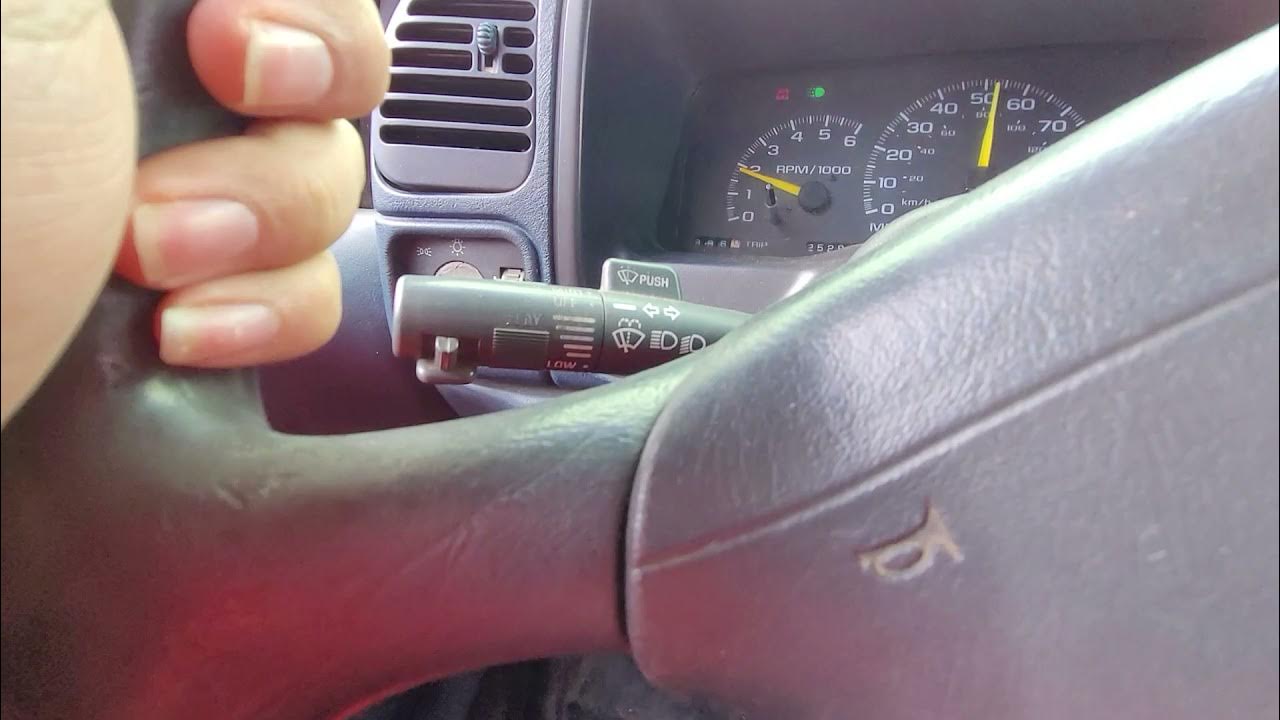 How to set cruise control on a 8999 silverado. YouTube