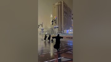 آية الكرسي و سورة الإخلاص و سورة الفلق و سورة الناس