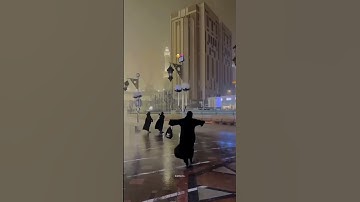 آية الكرسي و سورة الإخلاص و سورة الفلق و سورة الناس