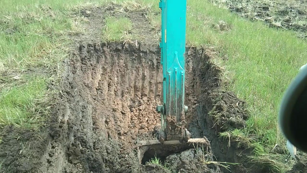 วิธีเริ่มขุดบ่อ.เข้ามุมบ่อ กับ sk140 มุมที่ 1 ติดต่องาน 092 880 6833