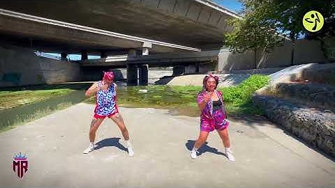 Thumbnail of BOMBÓM ASESINO  - Remix Dj ❤️‍🔥 #dance #zumbachoreos #zumbainstructor #dancer #baile ✨🫶