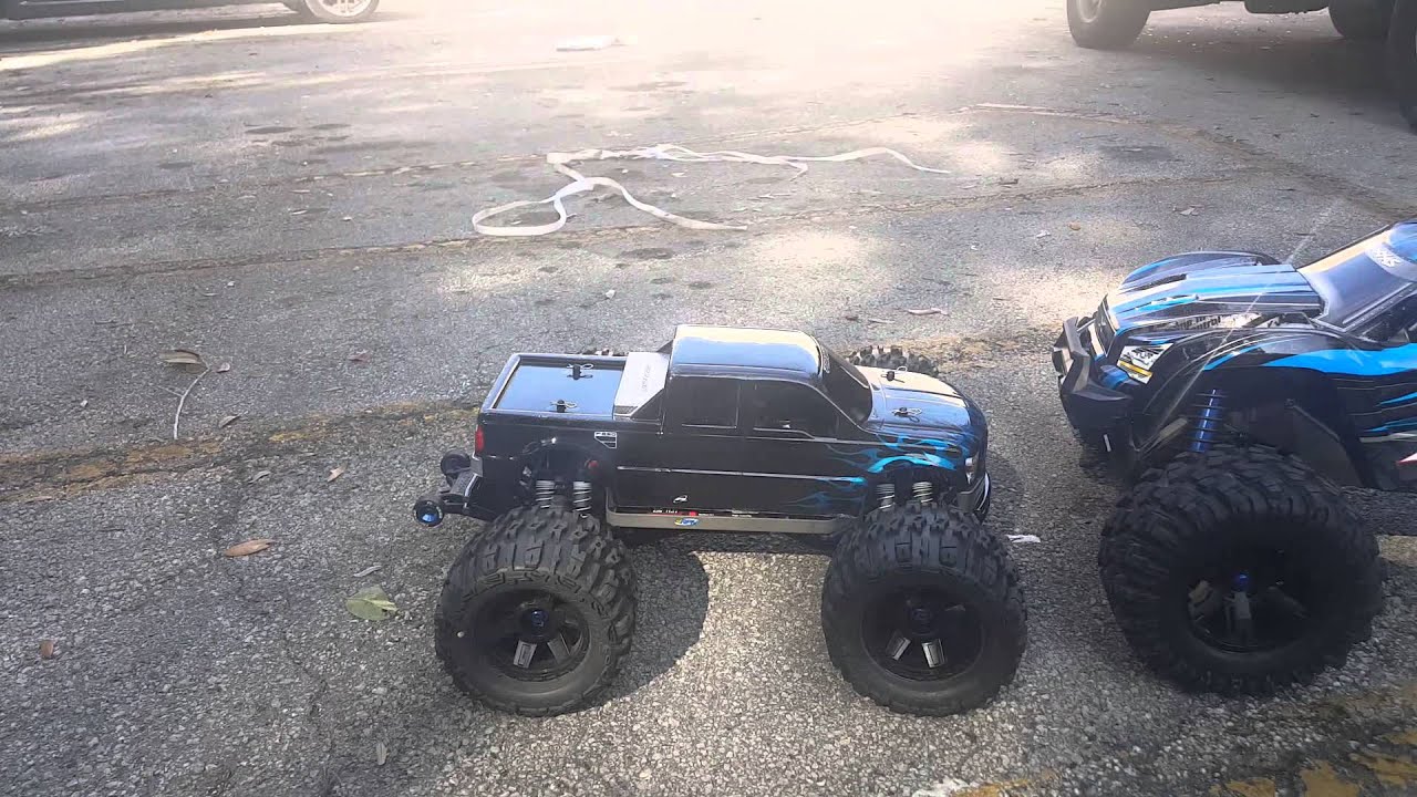 Emaxx vs Xmaxx size comparison YouTube