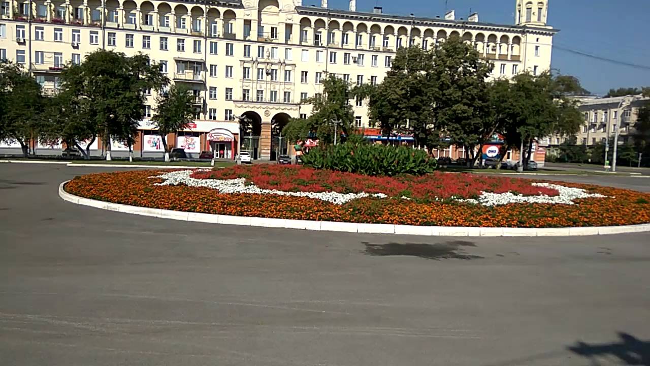 Площадь маяковского в новокузнецке Площадь маяковского в новокузнецке