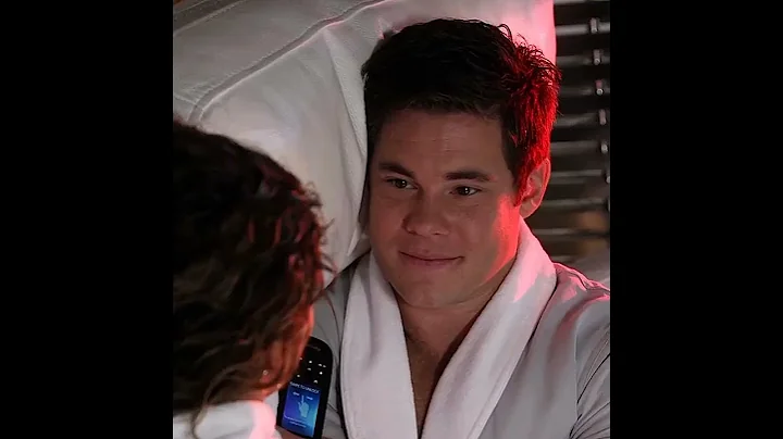 haley dunphy and andy | modern family #modernfamily #sarahhyland #taylorswiftedit