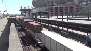 BNSF Southbound stacktrain passes busy King St station 7/5/2013