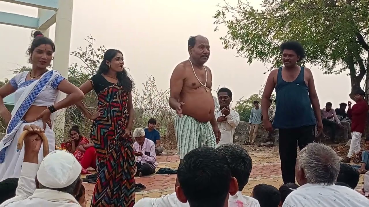 मधुकर अहीरे भास्कर सपकाडे कोमेटी आहीराणी फारस कार्यक्रम आवडल्यास सबस्क्राइब करा शेयर करा 