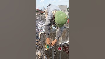 Giữ chân cốp pha