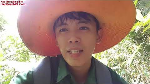 Thử Ăn Hoa Chuối Rừng Chấm Muối Ớt | Banana flower dish wild in the forest