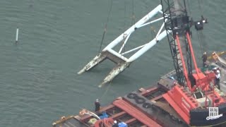 和歌山・水管橋崩落　部材の引き揚げ始まる　1月中に作業終了予定