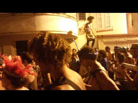 man shaking naked ass in carnaval in rio