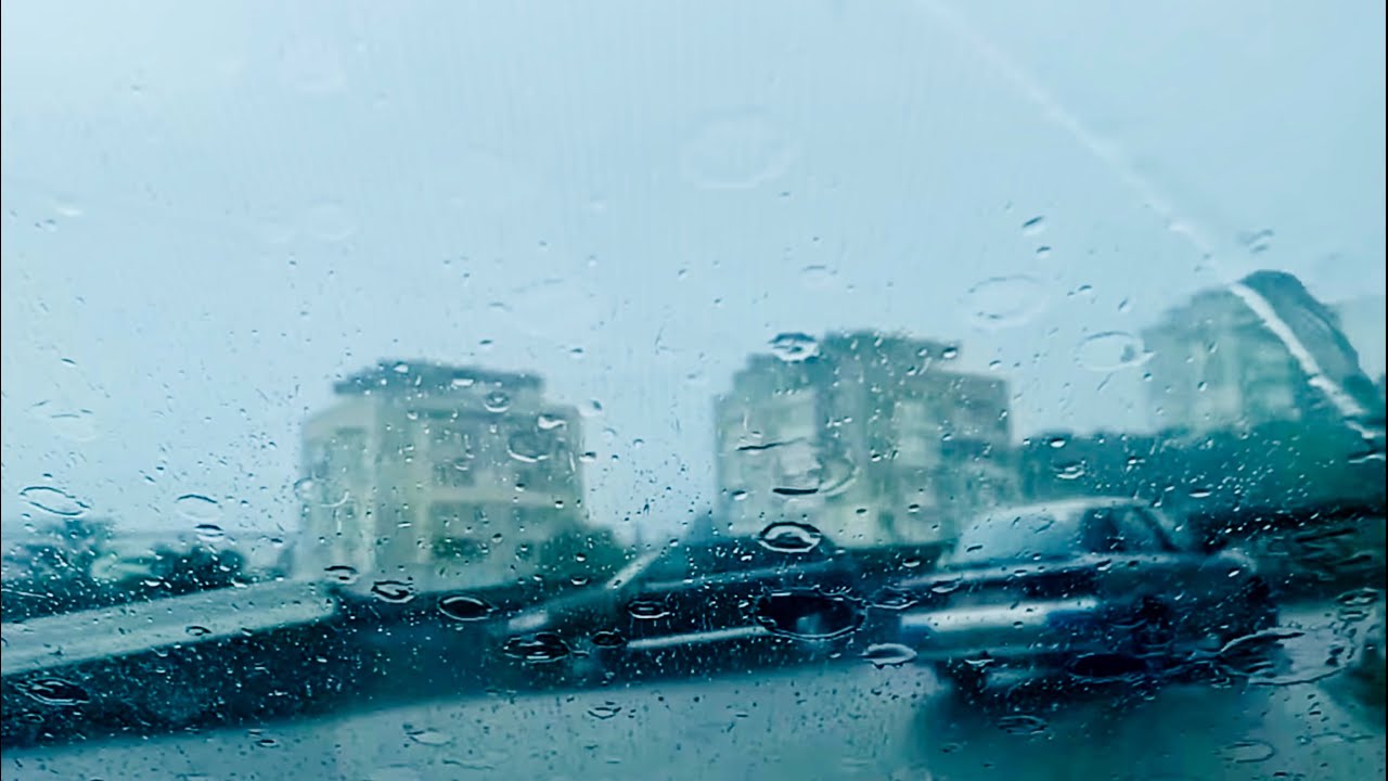 ВЛОГ. ЯЛТА сегодня. Опять ПРОЛИВНОЙ ДОЖДЬ. Тропический ливень накрыл ...
