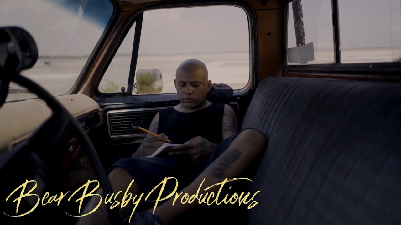 在 YouTube 上观看 LA SANTA GRIFA // LO MALO SE FUE // VIDEO OFICIAL (CesarMBeatz) 在 YouTube 上观看 LA SANTA GRIFA // LO MALO SE FUE // VIDEO OFICIAL (CesarMBeatz)