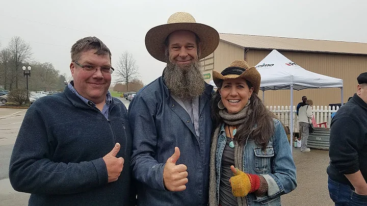 Off Grid with Doug and Stacy Meetup at Lehman's, D...