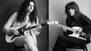 Video voorbeeld van "Courtney Barnett & Kurt Vile - Untogether"