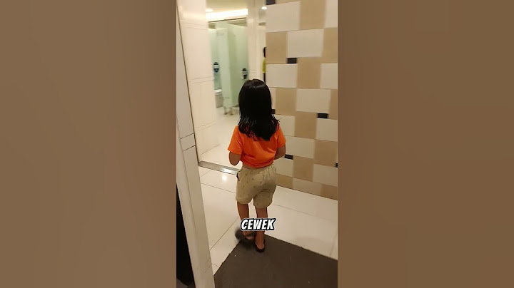 When Ara Needs to Pee Again at Tangerang Mall. Mom Won't Be Able to Accompany Her Later 🤷‍♀️🤦‍♀️
